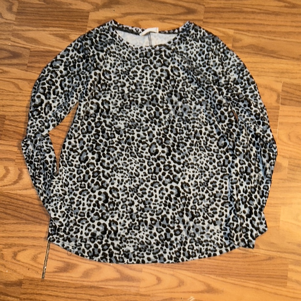 Boutique long sleeve thick shirt